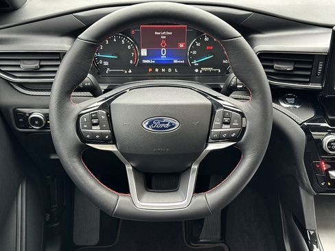 Used 2023 Ford Explorer ST-Line w/ Class IV Trailer Tow Package image 25