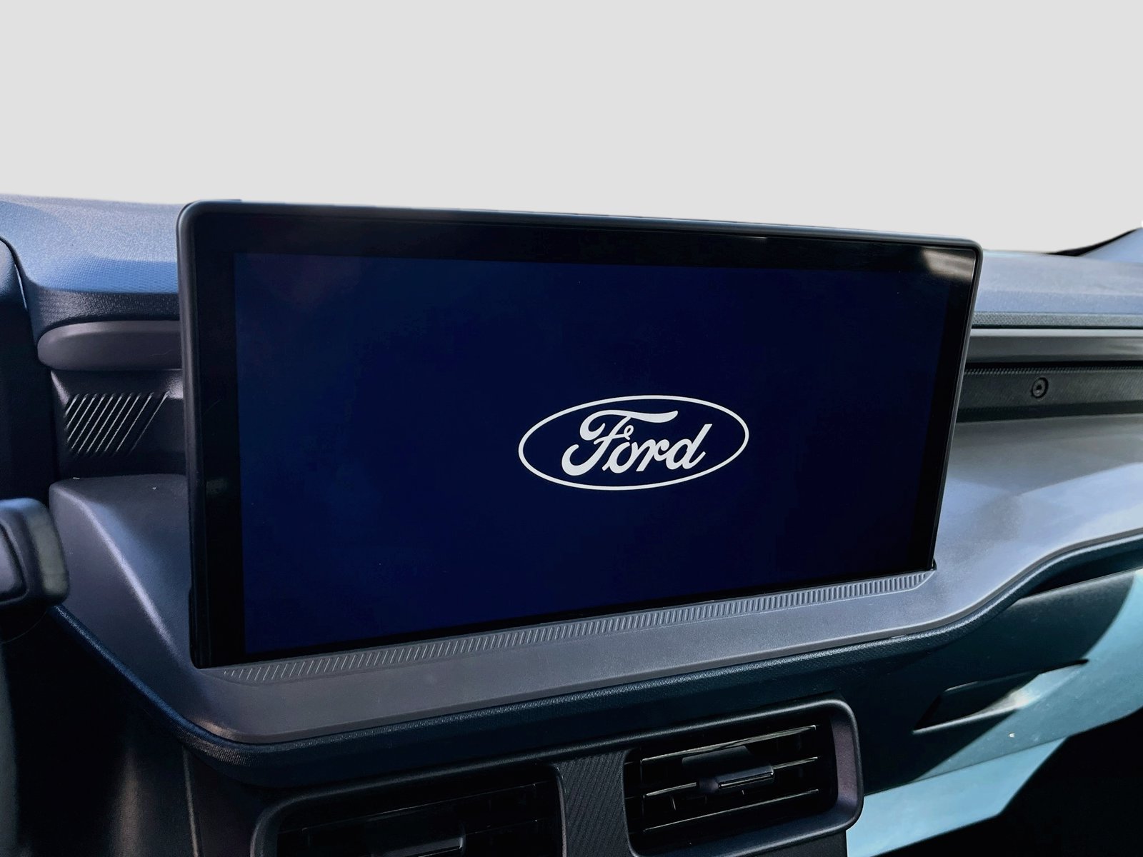 Used 2025 Ford Maverick Lariat w/ Black Appearance Package AWD/4WD image 15