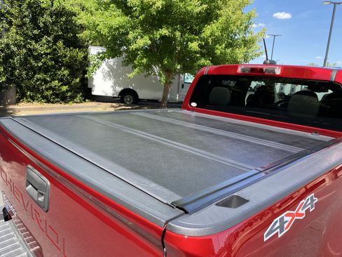 Used 2021 Chevrolet Colorado W/T w/ WT Convenience Package image 37