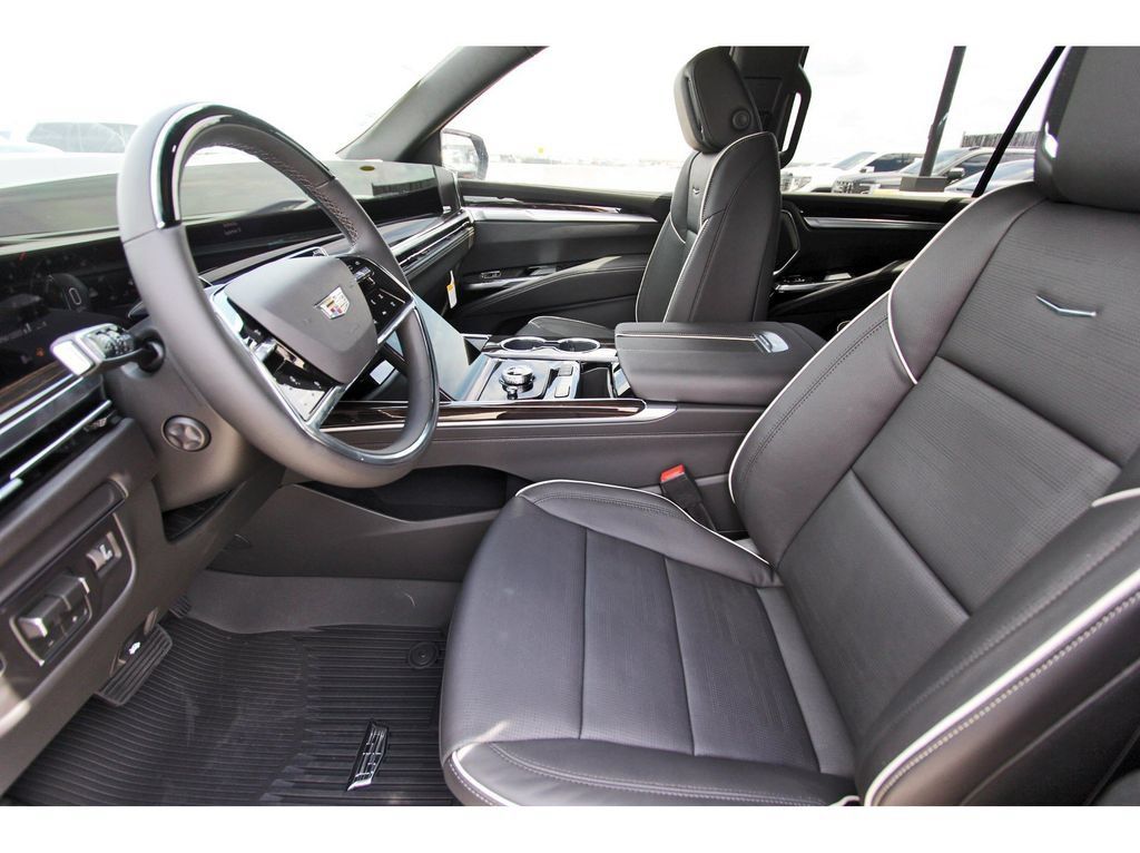 New 2027 Cadillac Escalade ESV Luxury RWD image 6
