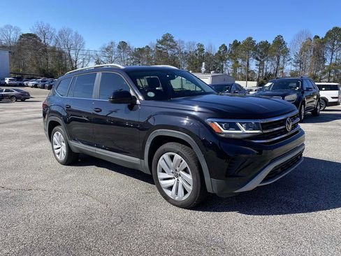Used 2021 Volkswagen Atlas SEL image 2