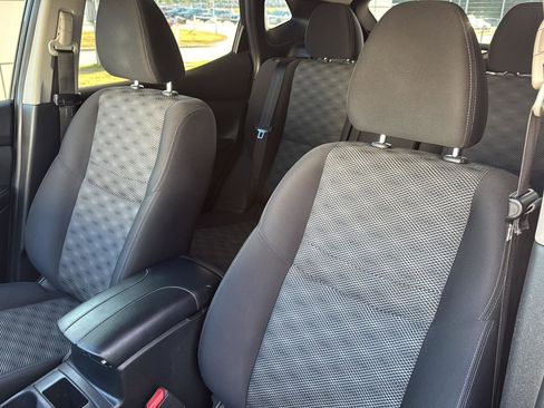 Used 2019 Nissan Rogue Sport SV AWD/4WD image 17