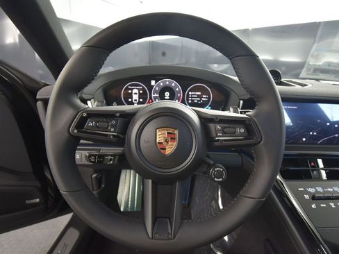 New 2025 Porsche Panamera 4 AWD/4WD image 19