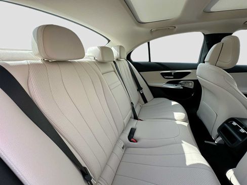 Used 2024 Mercedes-Benz E 450 4MATIC Sedan w/ Winter Package image 28