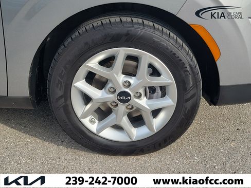 Certified 2023 Kia Soul LX w/ Option Group 015 FWD image 7