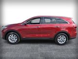 Used 2020 Kia Sorento LX w/ LX I4 Convenience Package image 4