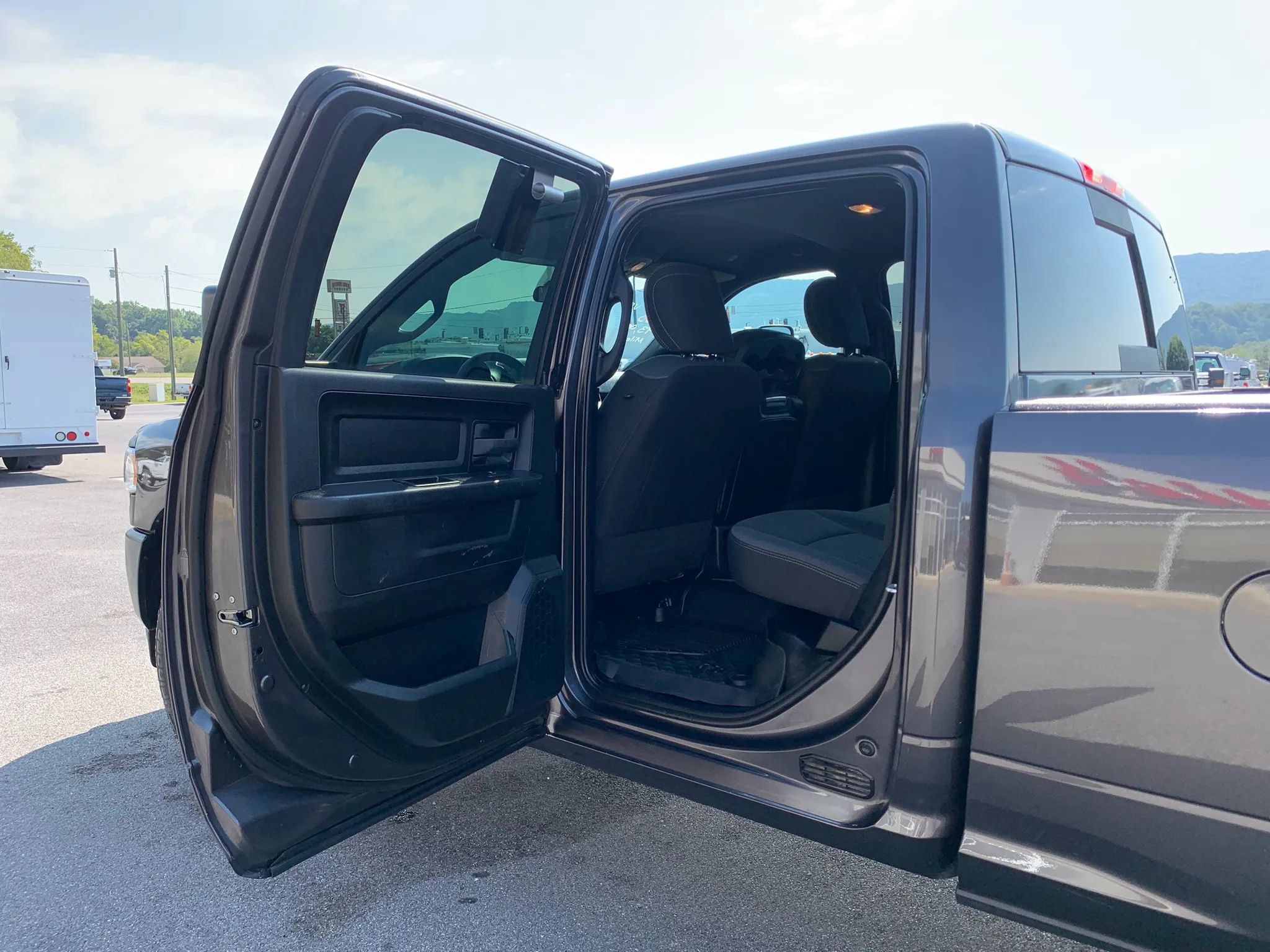 Used 2021 RAM 2500 Tradesman AWD/4WD image 25