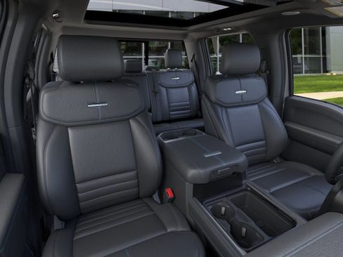 New 2026 Ford F350 Platinum w/ FX4 Off-Road Package image 10