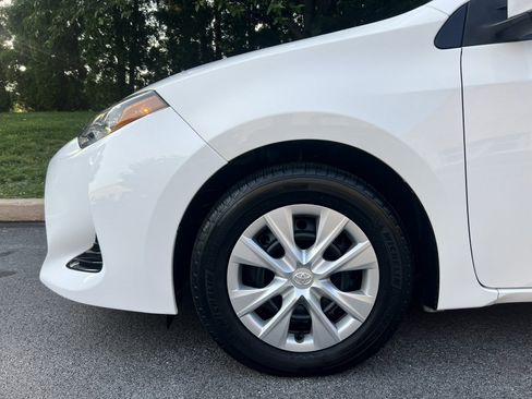 Used 2017 Toyota Corolla L w/ Carpet Mat Package (TMS) FWD image 69