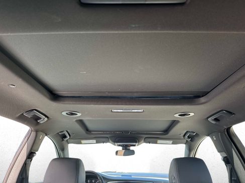 Used 2023 Buick Enclave Essence w/ Experience Buick Package FWD image 19