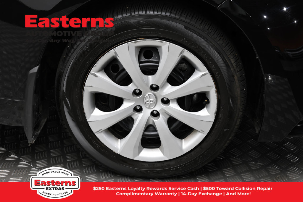 Used 2026 Toyota Corolla LE FWD image 31