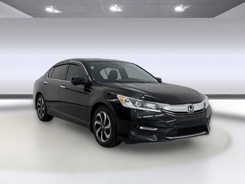 Used 2017 Honda Accord EX-L image 7