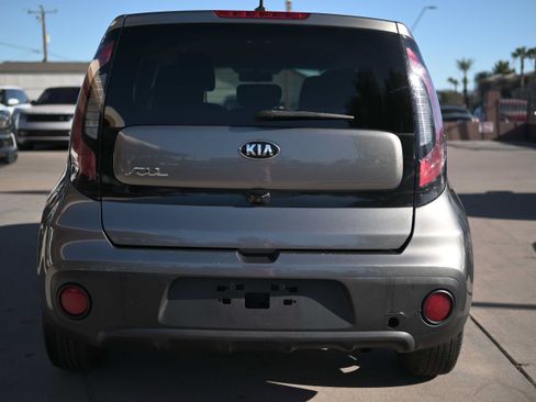 Used 2018 Kia Soul w/ Convenience Package FWD image 7