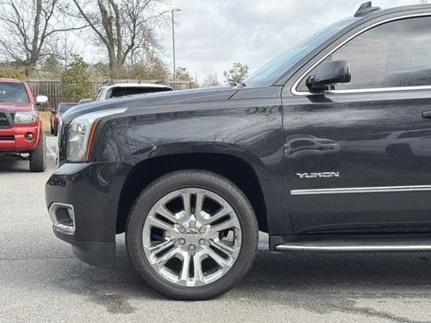 Used 2020 GMC Yukon SLT w/ Premium Edition image 9