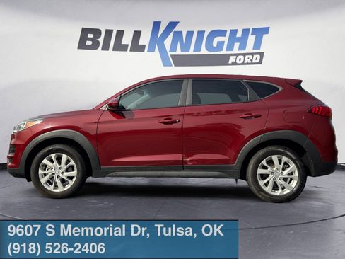 Used 2020 Hyundai Tucson SE image 2