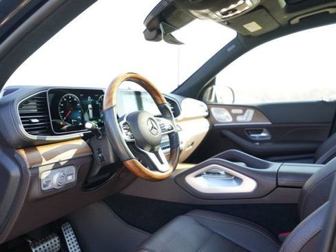 Certified 2023 Mercedes-Benz GLS 580 4MATIC image 38