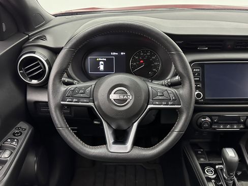 Used 2023 Nissan Kicks SR w/ SR Premium Package image 17