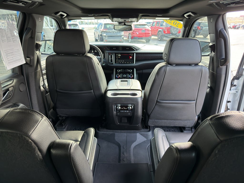 Used 2023 GMC Yukon Denali AWD/4WD image 12