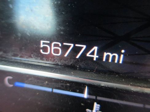 Used 2023 GMC Sierra 1500 SLE image 28