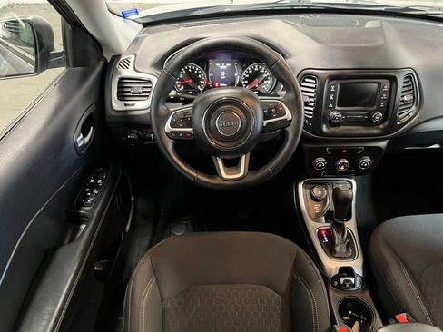 Used 2018 Jeep Compass Sport AWD/4WD image 18