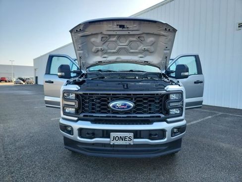 Used 2023 Ford F350 XL w/ STX Appearance Package AWD/4WD image 12