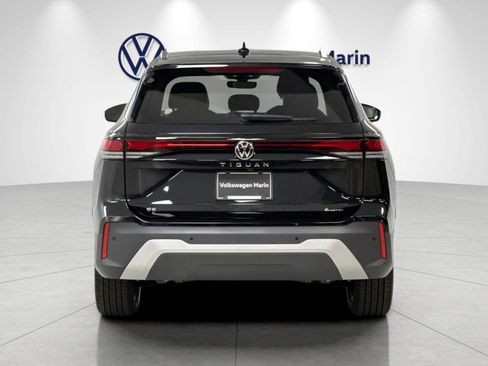 New 2026 Volkswagen Tiguan SE AWD/4WD image 4