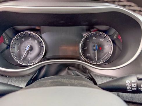 New 2026 Chrysler Voyager LX image 15