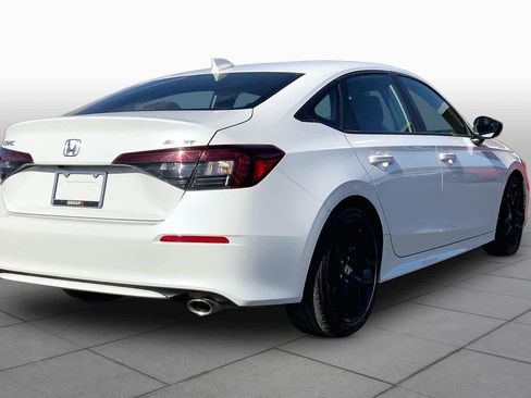 Used 2025 Honda Civic Sport image 13