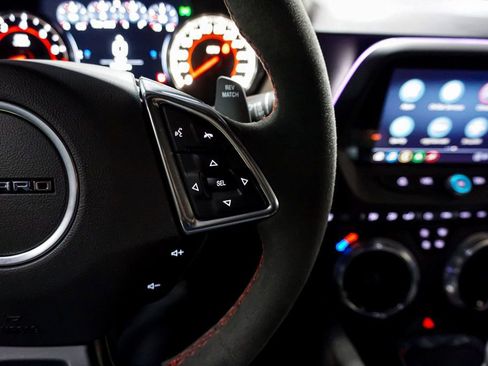 Used 2021 Chevrolet Camaro ZL1 image 71