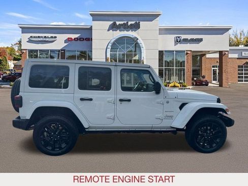 Used 2024 Jeep Wrangler Sahara 4xe image 7