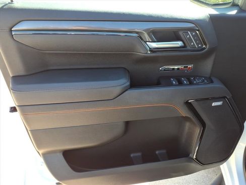 Certified 2025 GMC Sierra 1500 AT4 w/ AT4 Premium Package image 17