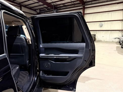 Used 2024 Ford Expedition XLT RWD image 20