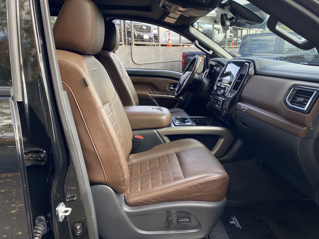Used 2021 Nissan Titan Platinum Reserve w/ Moonroof Package AWD/4WD image 18