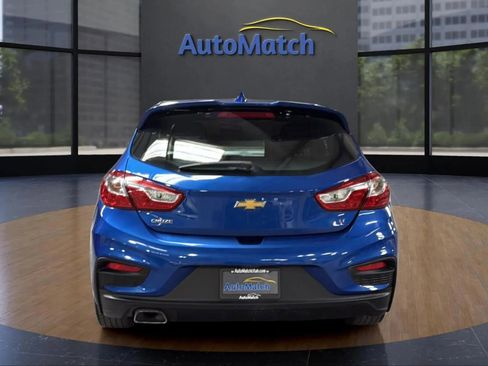 Used 2017 Chevrolet Cruze LT w/ Sun And Sound Package image 8