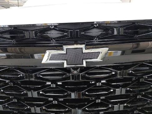 New 2026 Chevrolet Traverse RS w/ LPO, Floor Liner Package FWD image 31