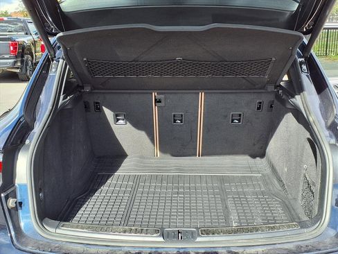 Used 2020 Porsche Macan image 18