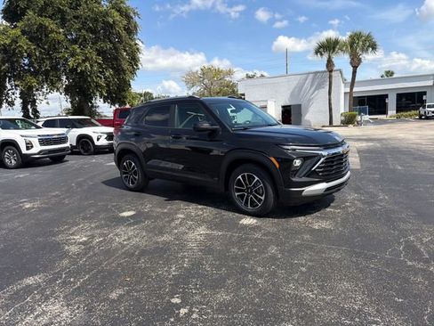 New 2026 Chevrolet TrailBlazer LT w/ Driver Confidence Package FWD image 15