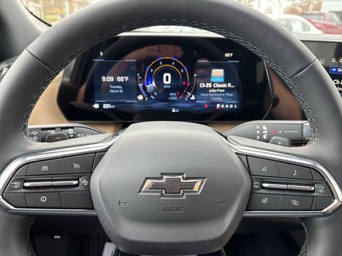 New 2026 Chevrolet Equinox ACTIV FWD image 11