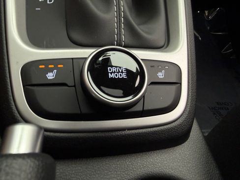 New 2026 Hyundai Venue SEL image 38