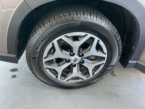 Used 2023 Subaru Forester Premium image 25