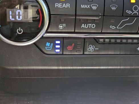 Used 2020 Ford Expedition Limited RWD image 26