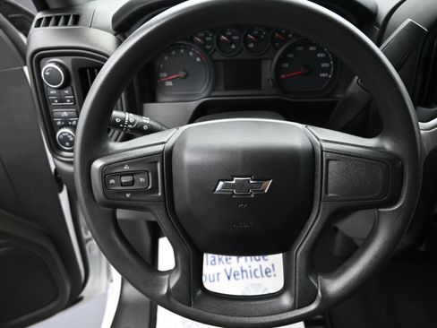 Used 2022 Chevrolet Silverado 1500 Custom Trail Boss w/ LPO, Dark Essentials Package AWD/4WD image 11