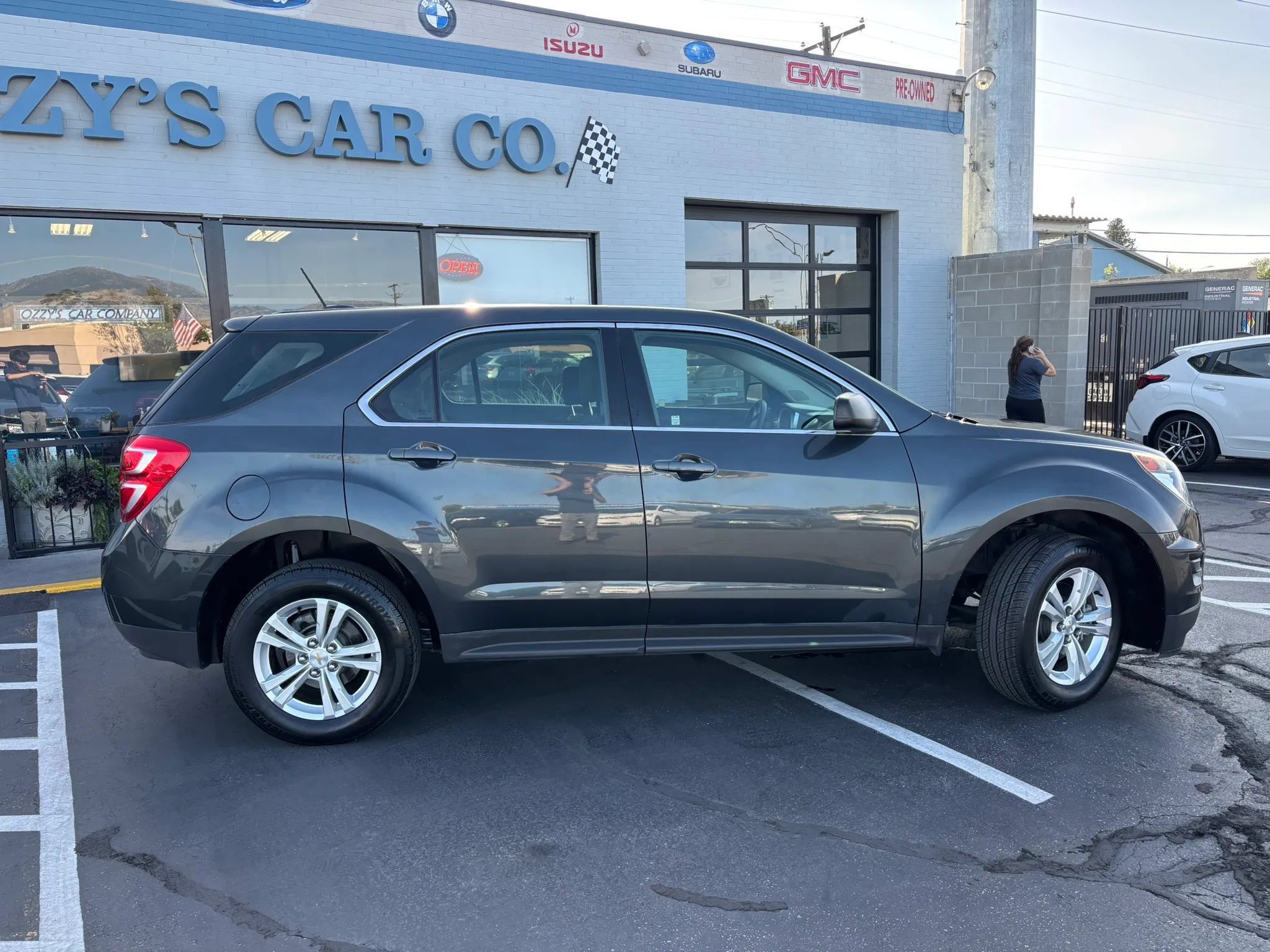 Used 2017 Chevrolet Equinox LS FWD image 5