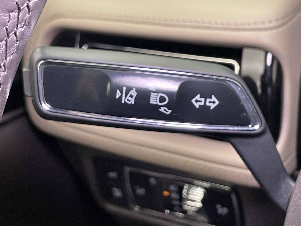Used 2022 Lincoln Nautilus Reserve w/ Equipment Group 201A AWD/4WD image 41