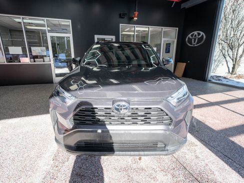 Used 2025 Toyota RAV4 XLE image 6