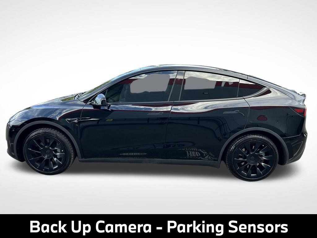 Used 2024 Tesla Model Y 2WD image 5