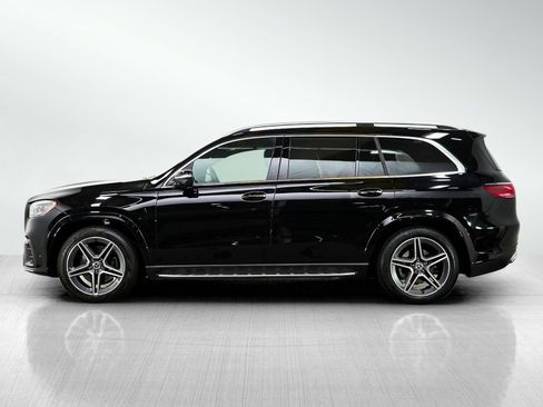 Used 2024 Mercedes-Benz GLS 450 4MATIC image 2