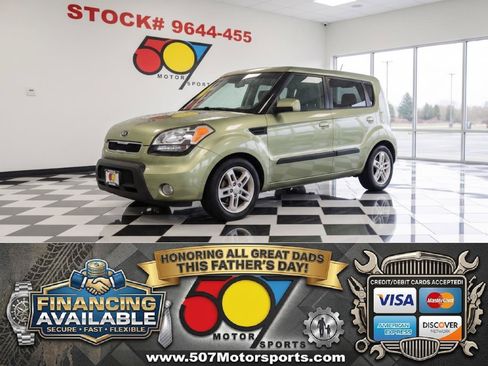 Used 2010 Kia Soul + w/ Audio Pkg FWD image 1