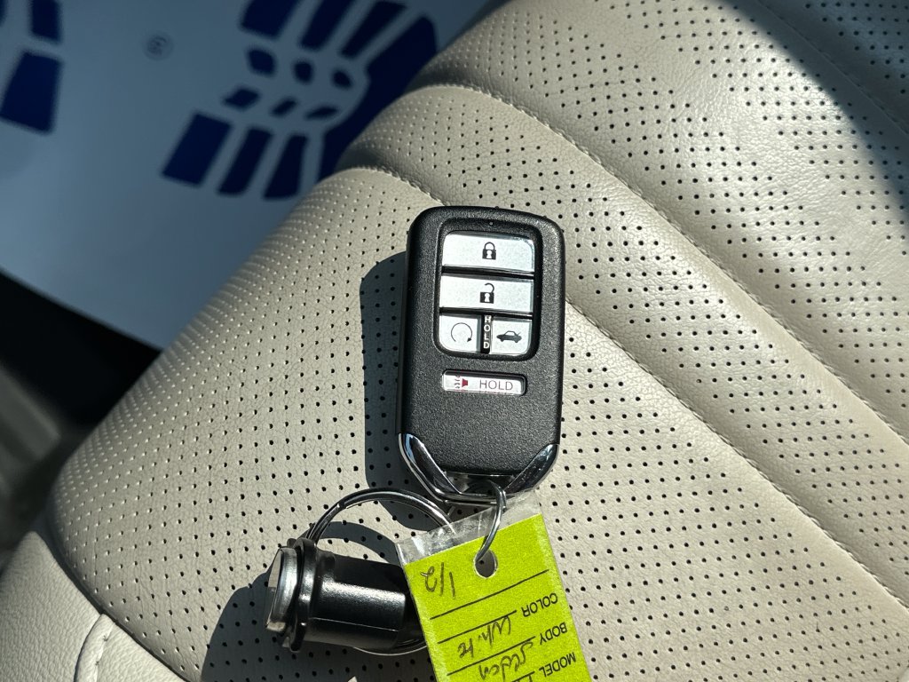 Used 2022 Honda Accord EX-L image 28