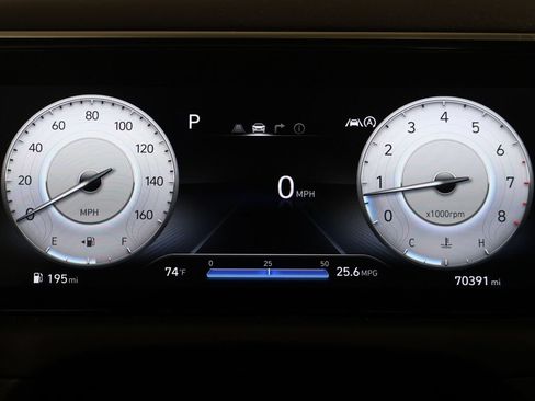 Certified 2022 Hyundai Tucson Limited AWD/4WD image 43